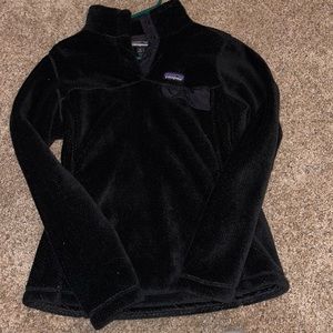 Black Patagonia pull over